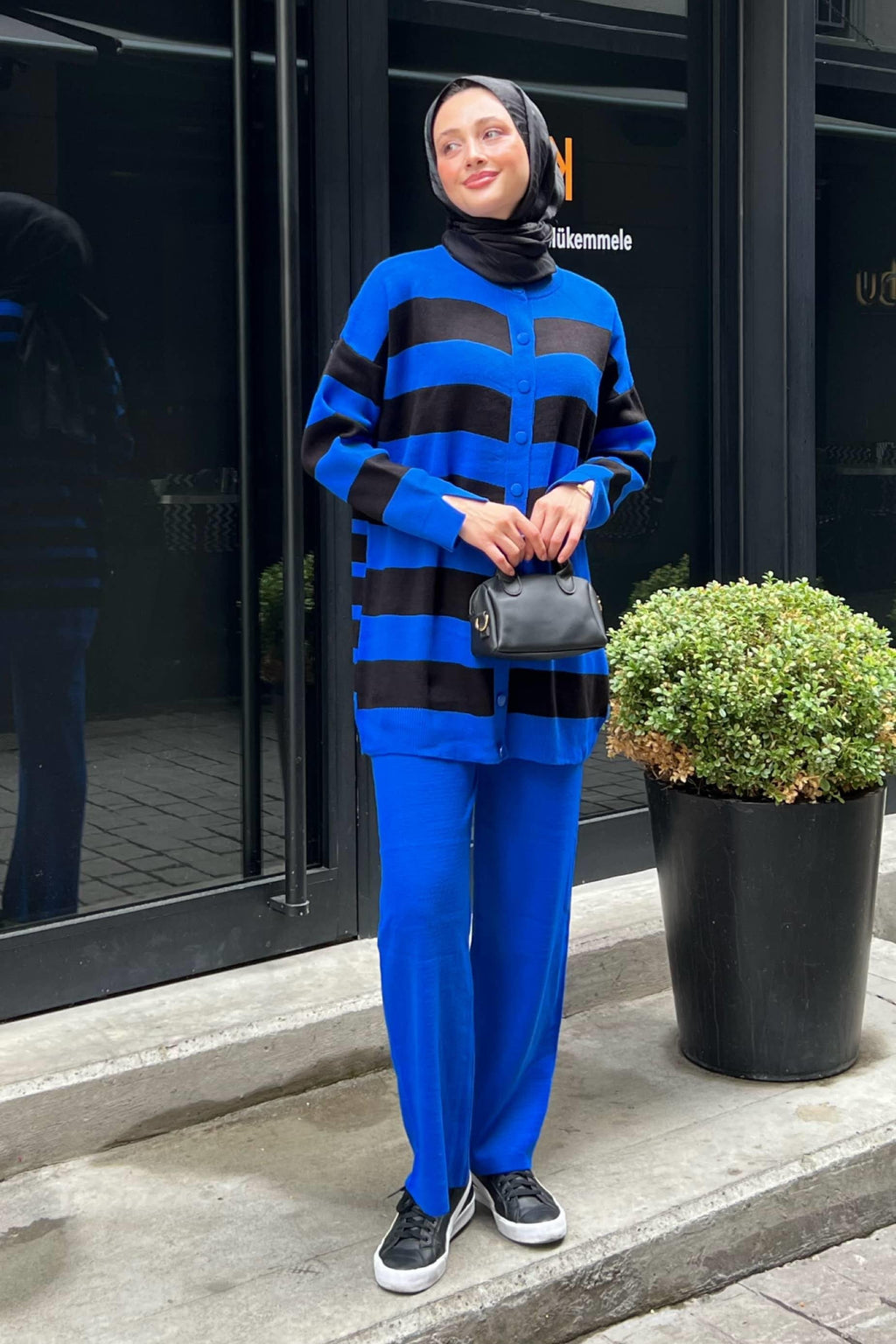 Prive Çizgili Triko Takım Saks