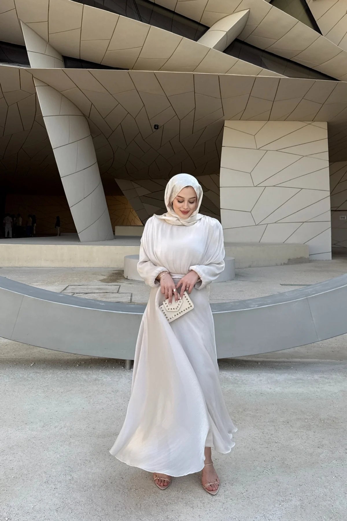 Simli Şifon Elbise Bej