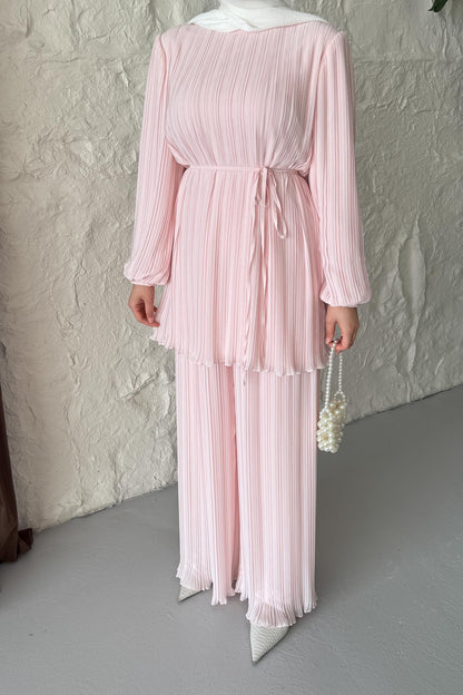 Sindy Piliseli Takım Pembe