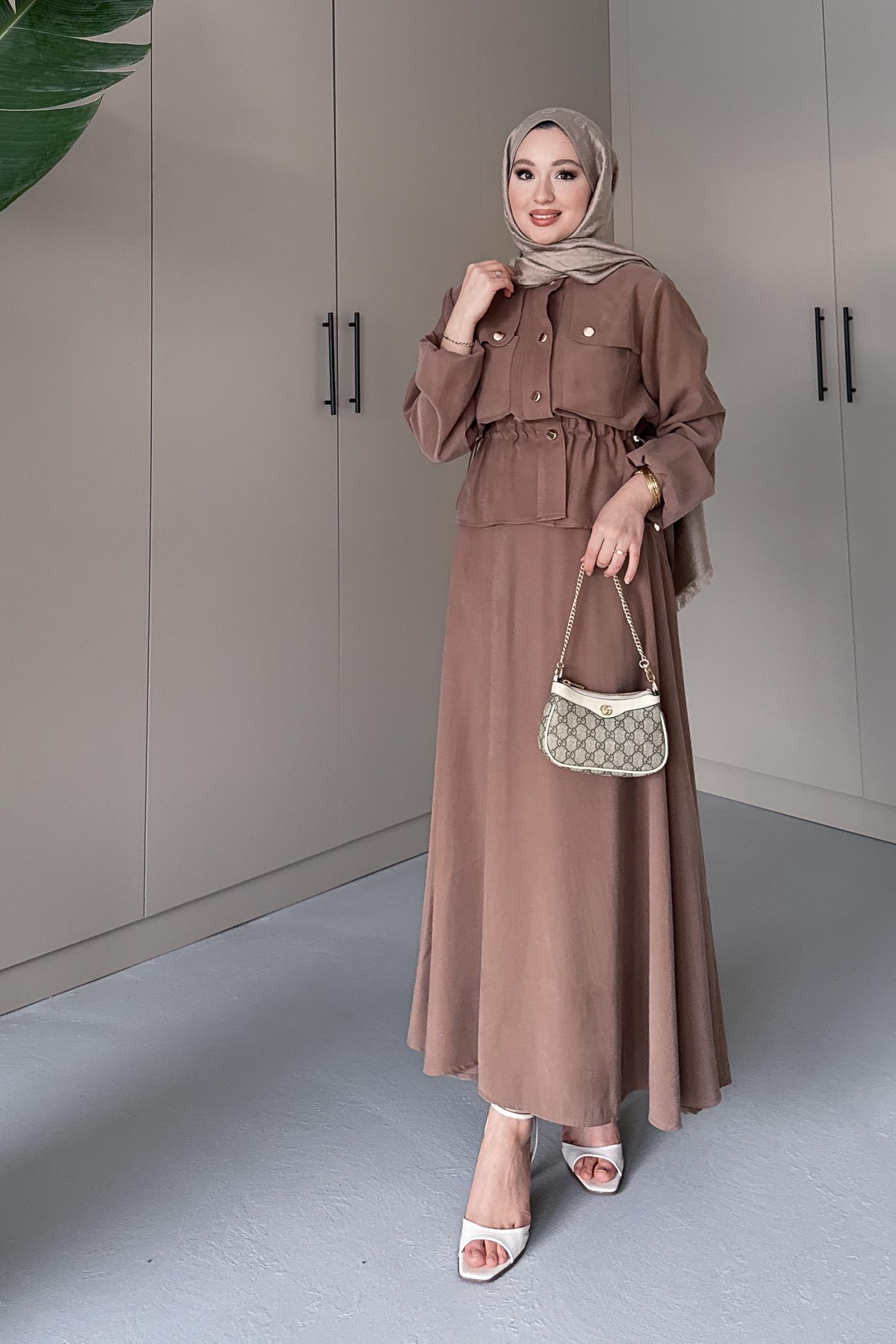 Glarmi Düğmeli Takım Vizon