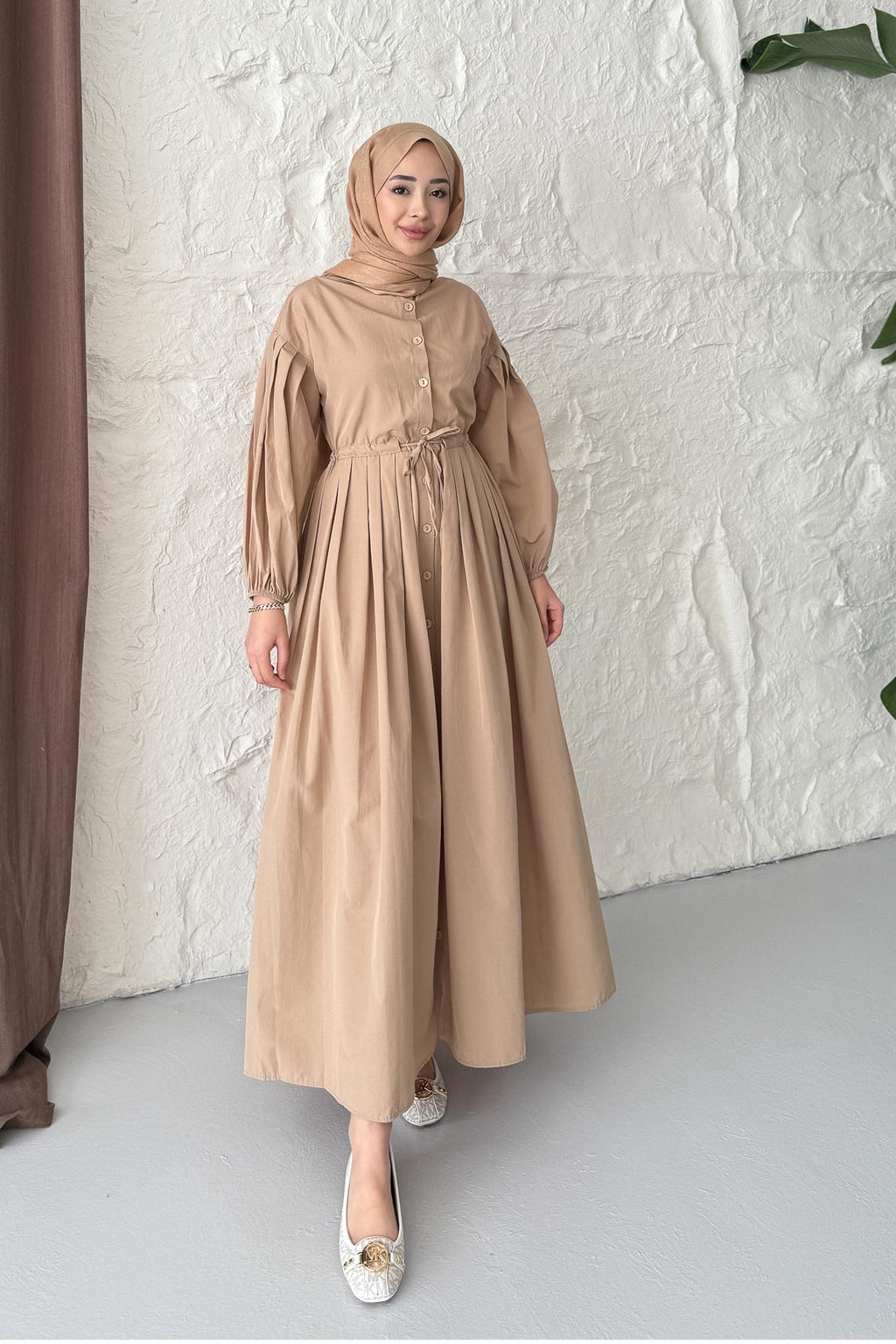 Mendy Pile Detaylı Elbise Camel