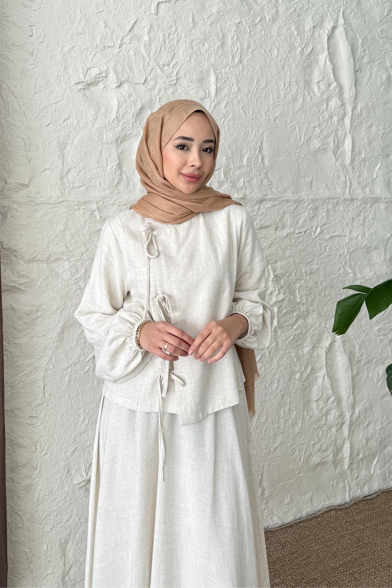 Ales Shoulder Lace Shirt Ecru