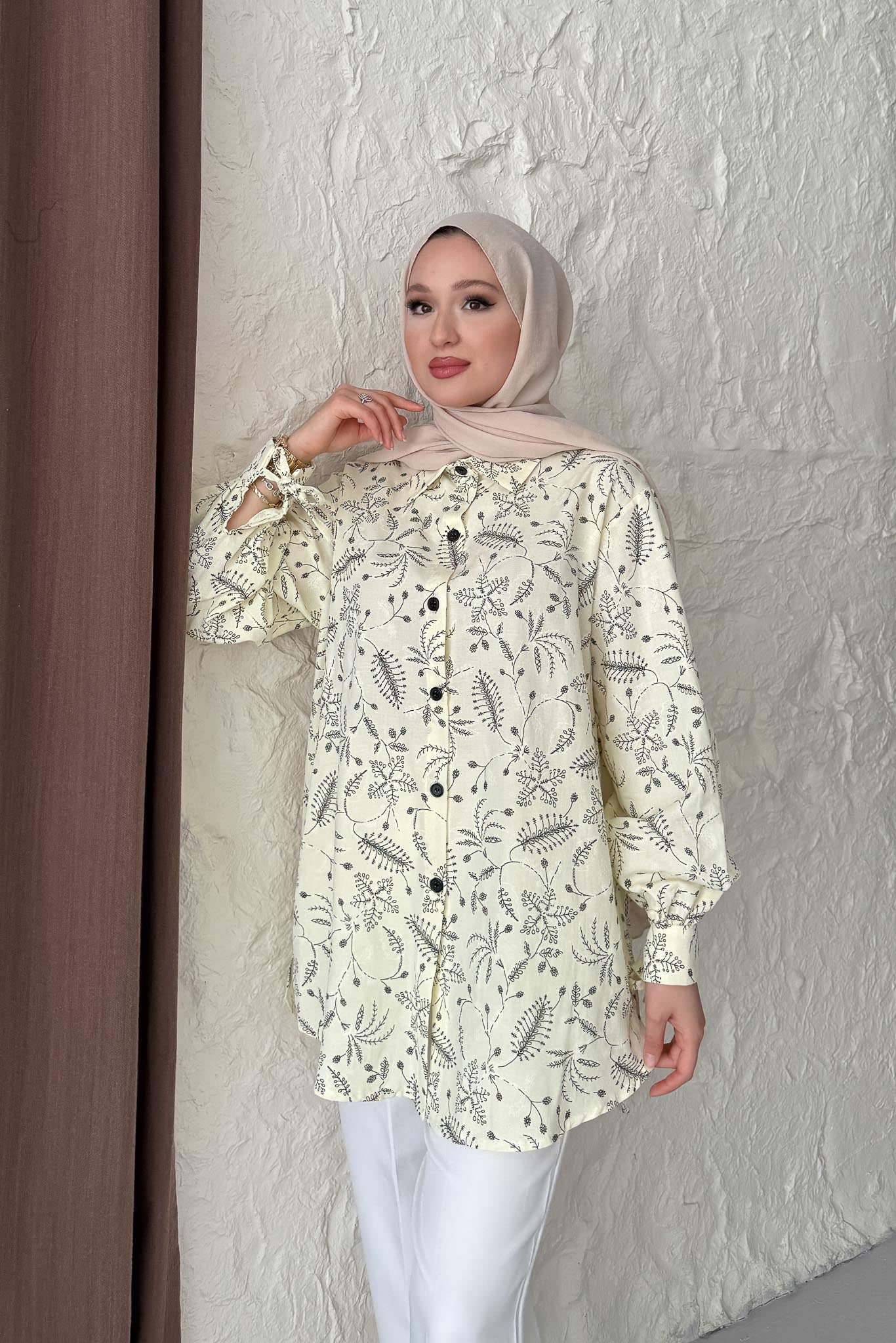 Ales Shoulder Lace Shirt Ecru