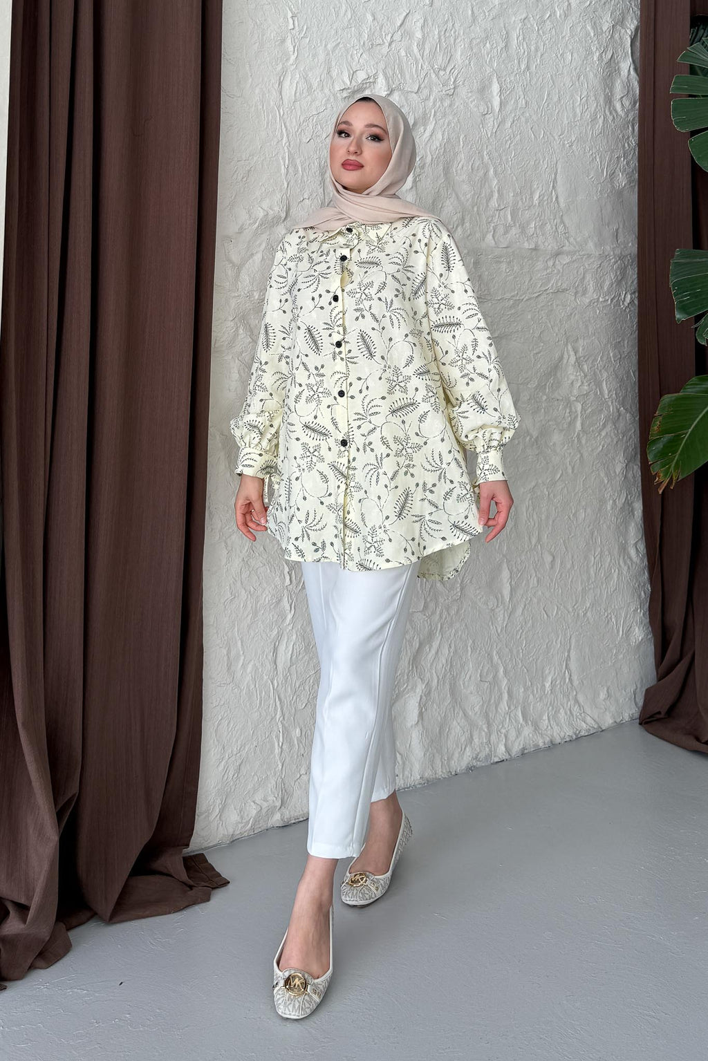 Ales Shoulder Lace Shirt Ecru