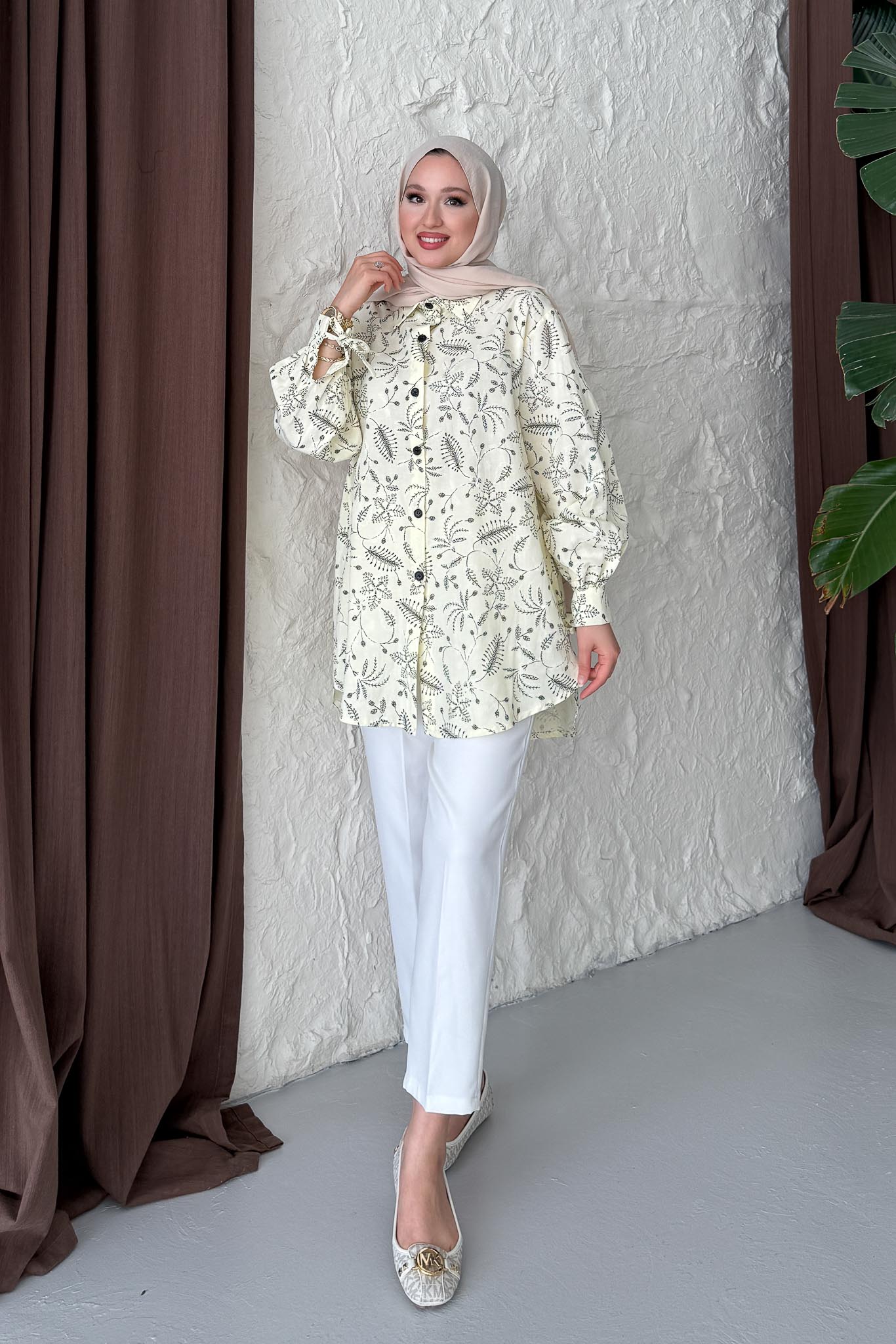 Ales Shoulder Lace Shirt Ecru