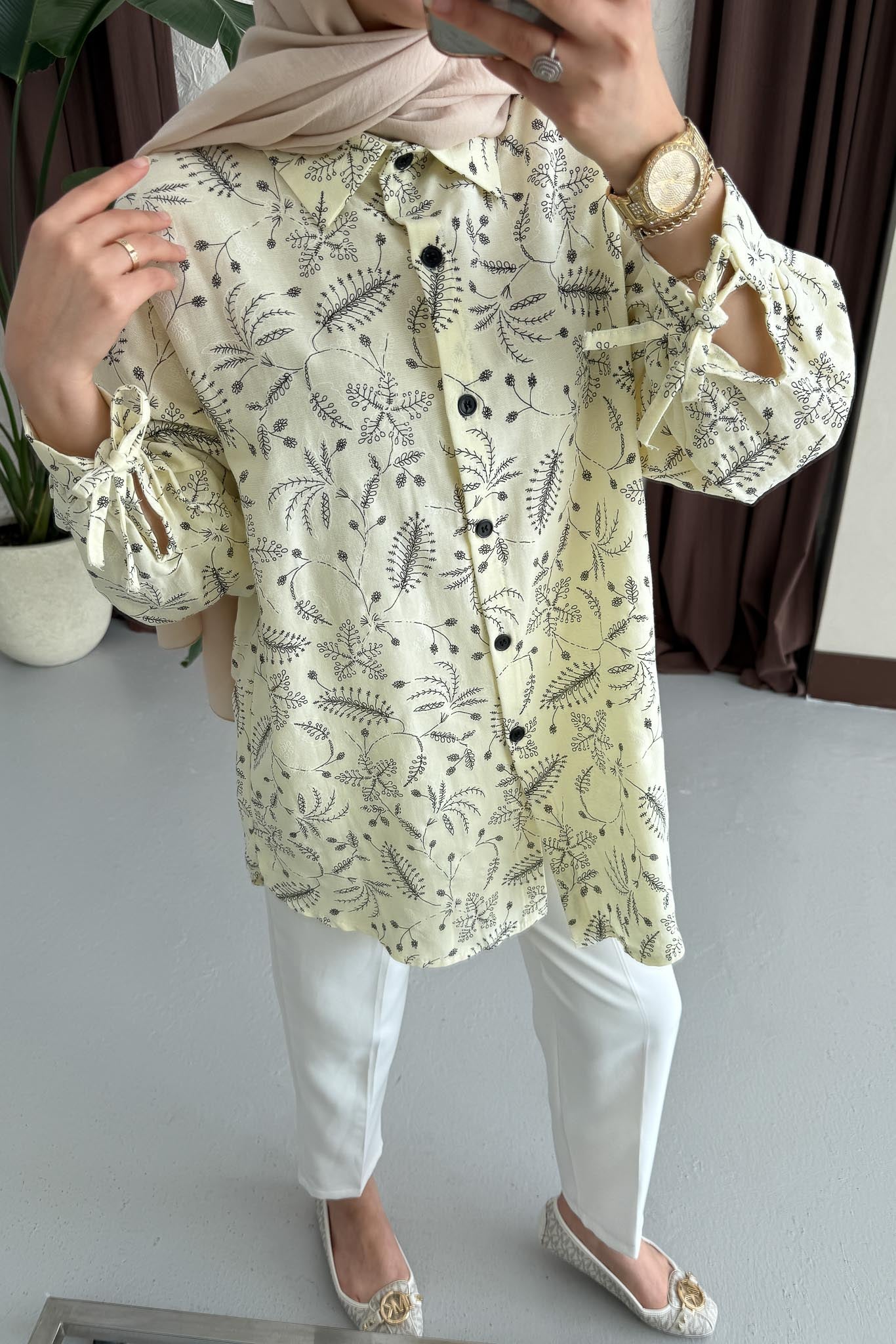 Ales Shoulder Lace Shirt Ecru