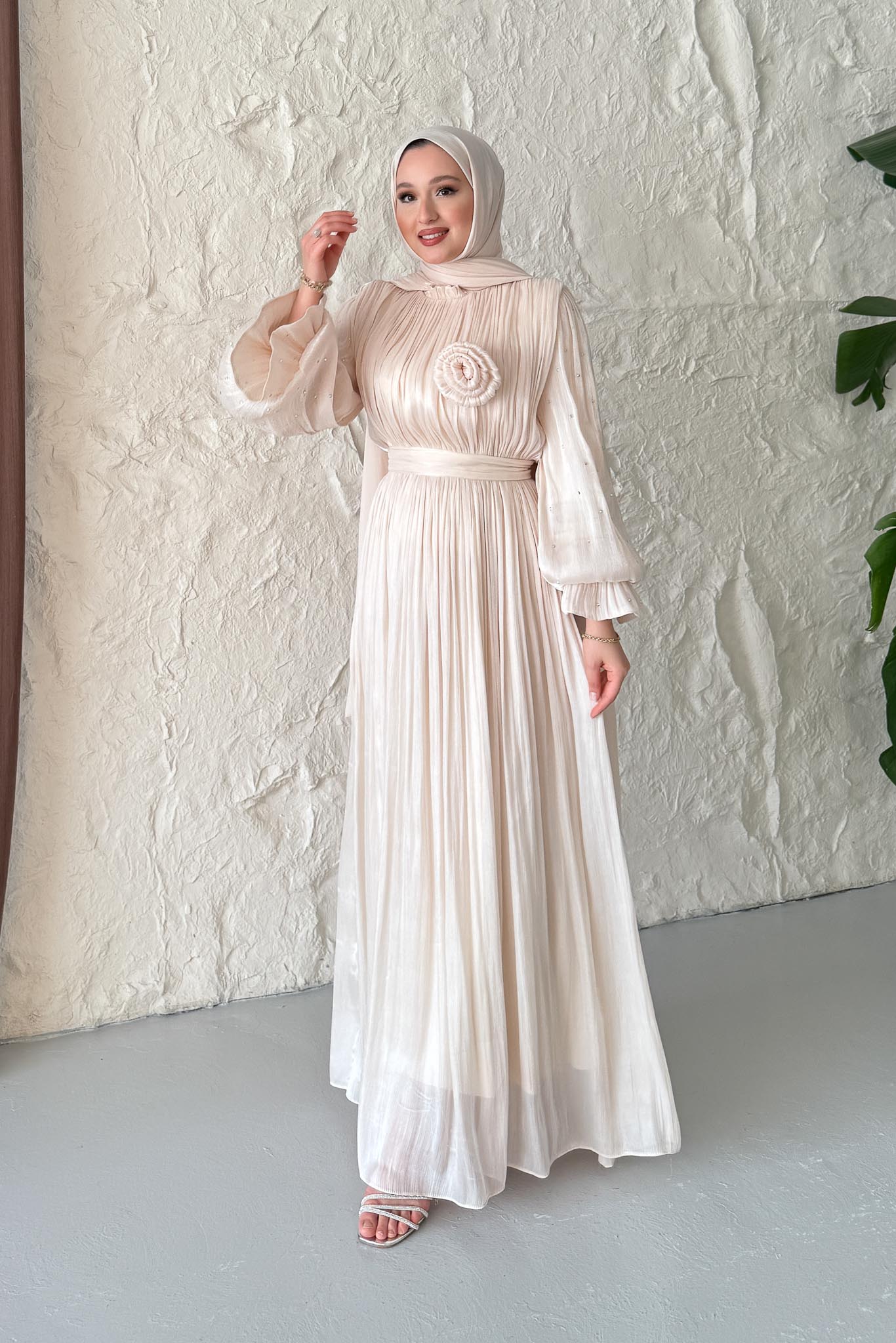 Maria İpek Taşlı Elbise Bej