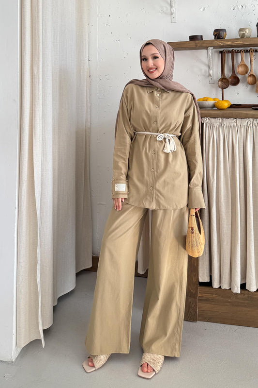 Düğmeli Keten Takım Camel