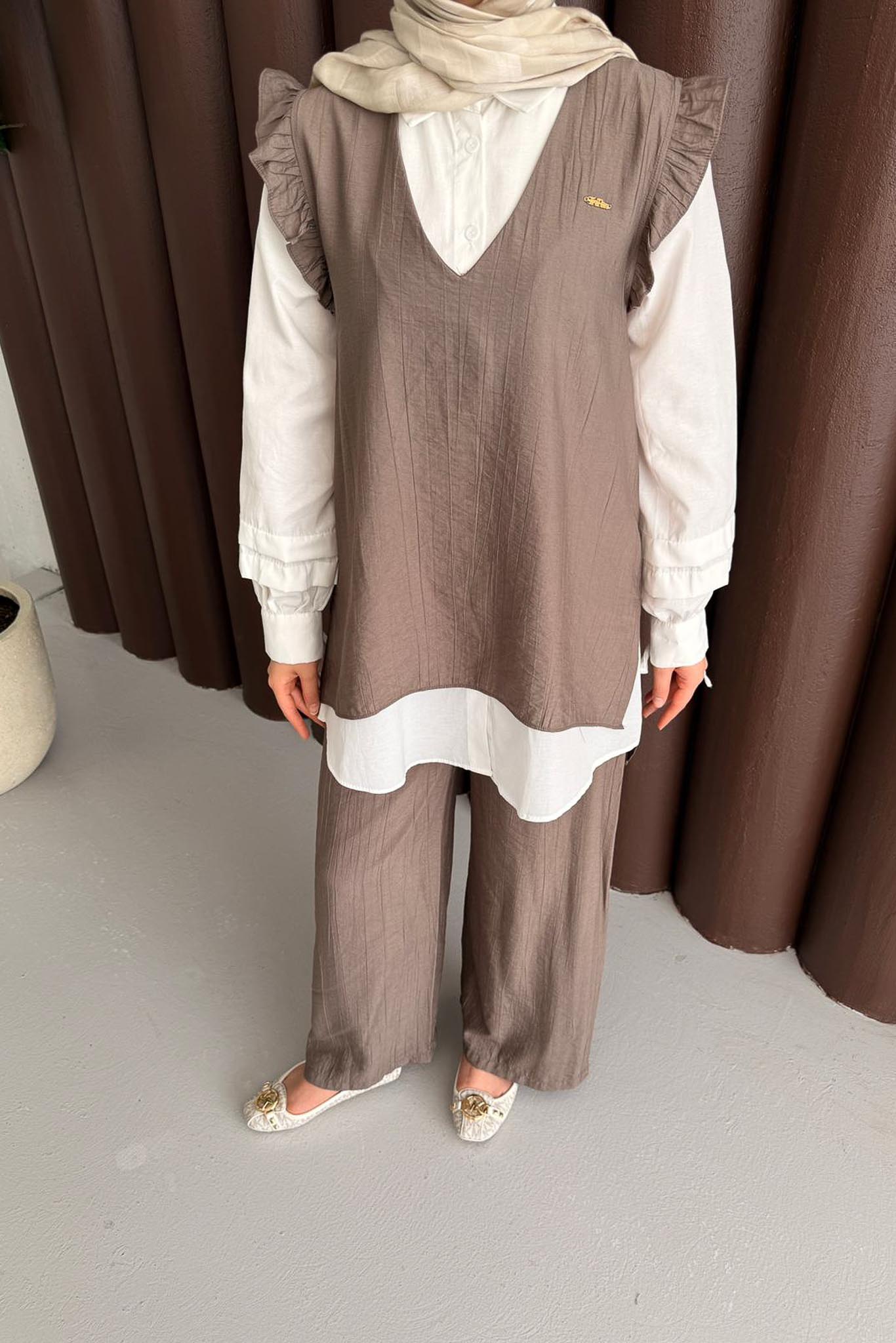 V Yakalı Takım Kahverengi