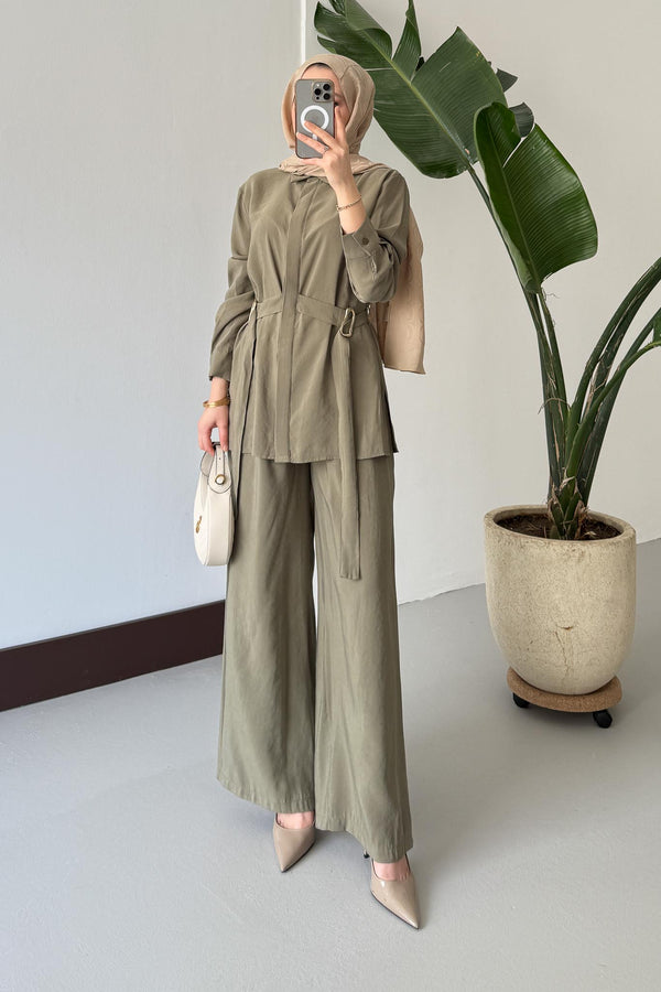 Ales Shoulder Lace Shirt Ecru