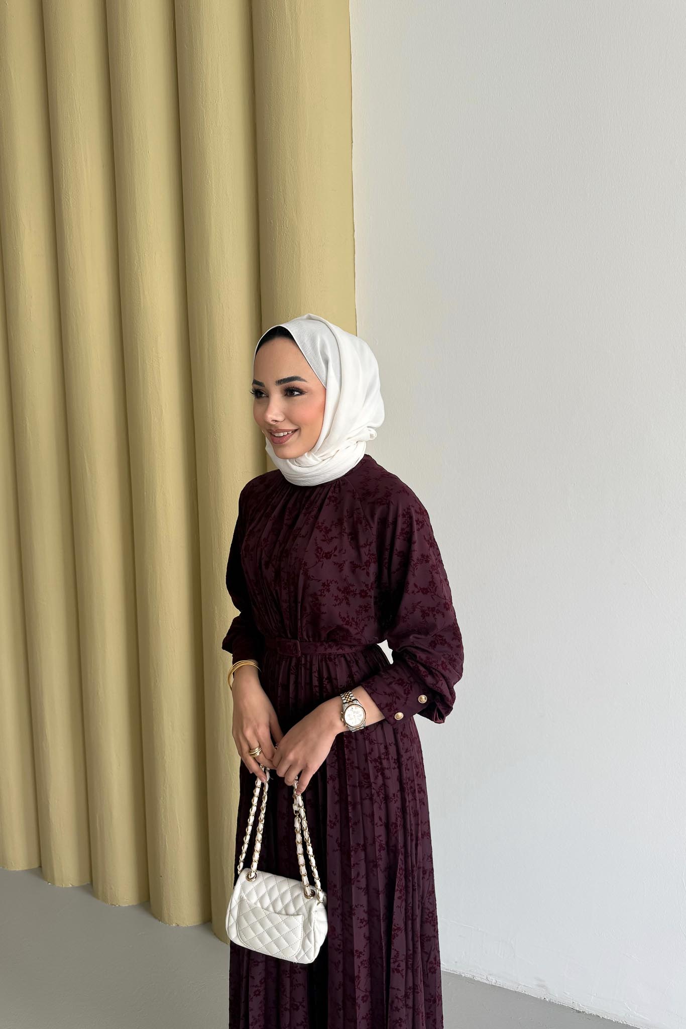 White Desenli Elbise Bordo