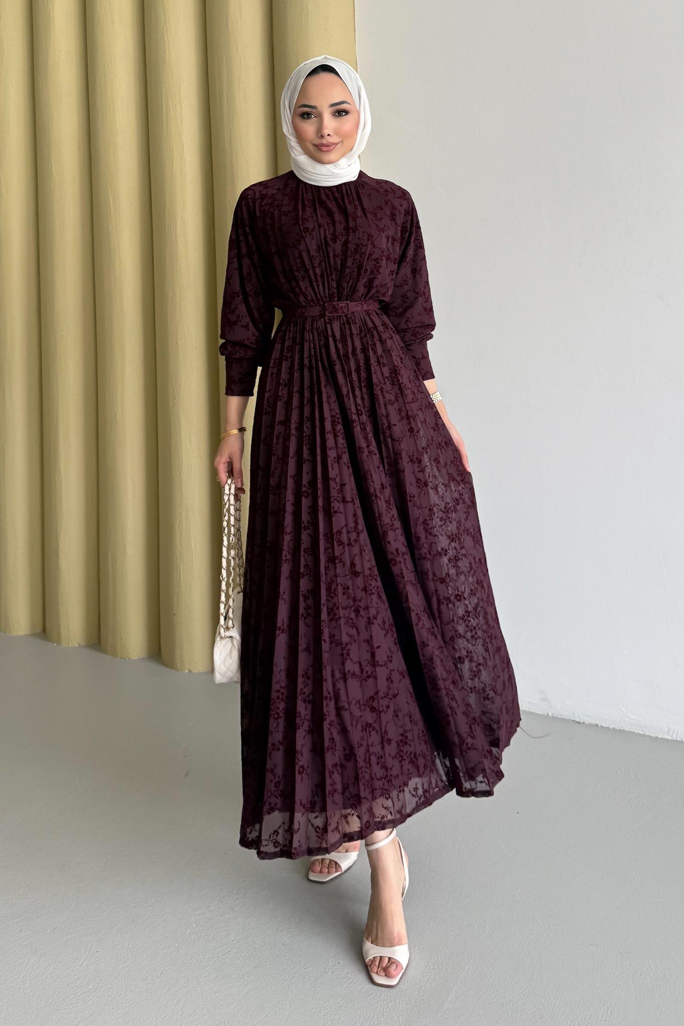 White Desenli Elbise Bordo