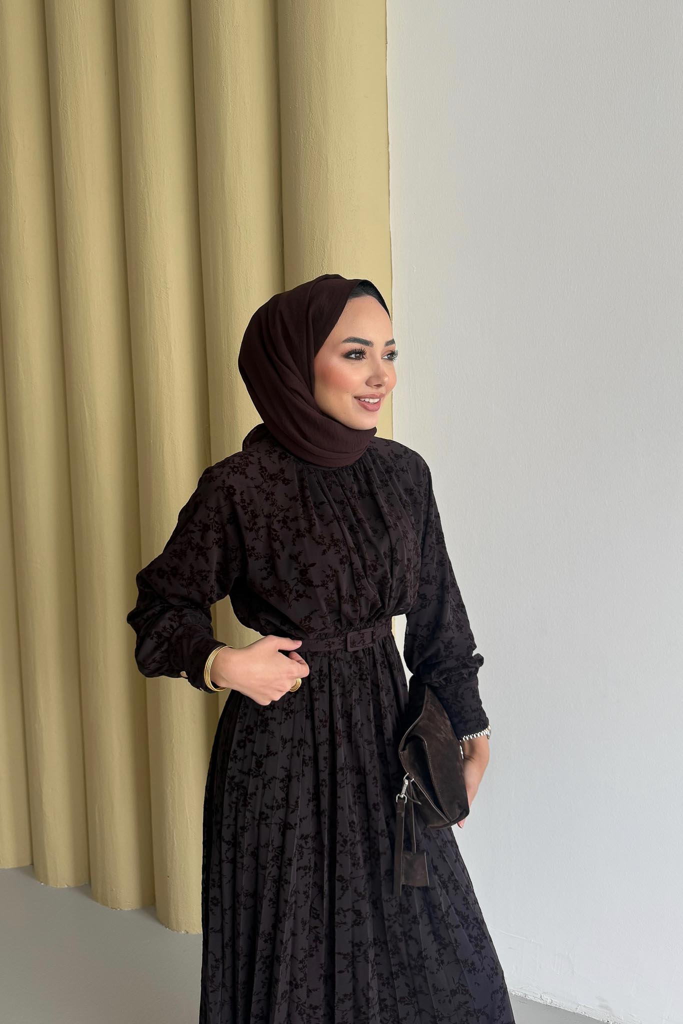 White Desenli Elbise Kahverengi