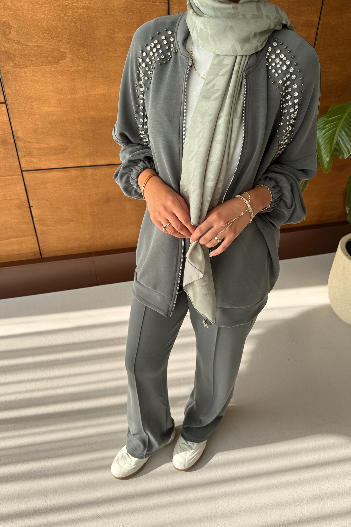 Linen Taşlı Takım Gri