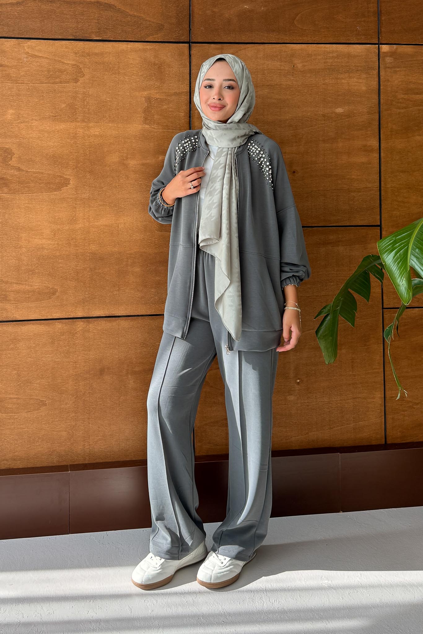 Linen Taşlı Takım Gri