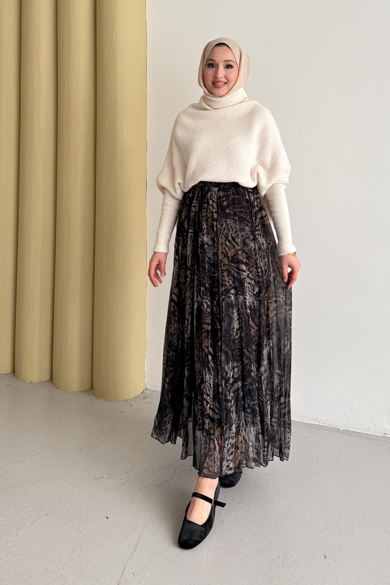 Tied Linen Skirt Beige